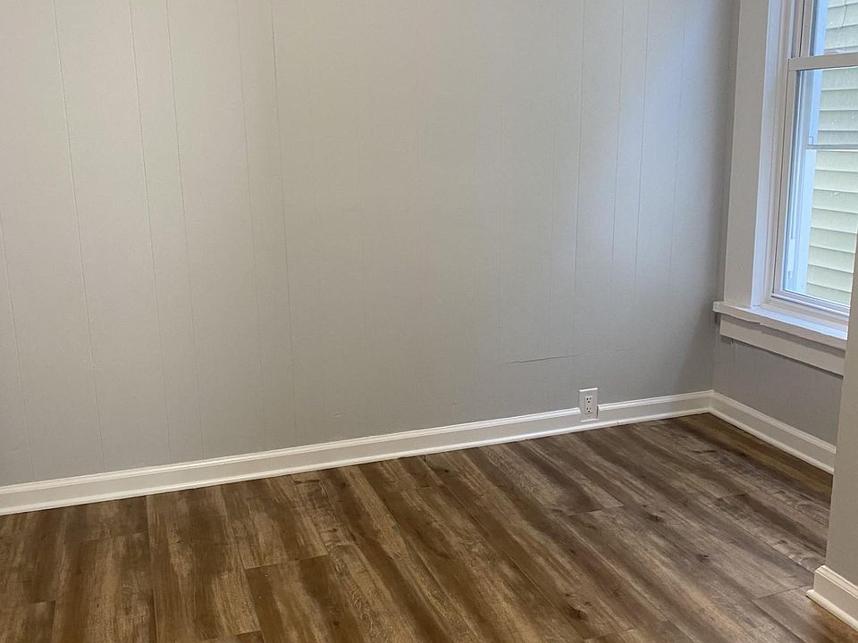 2nd image of 53 High St Unit D
