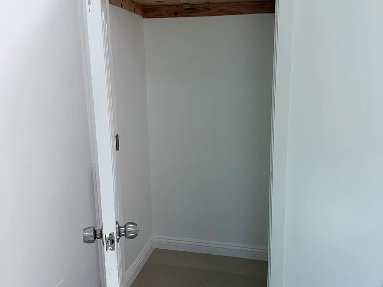 3556 Percy St #1/8 — Photo 6