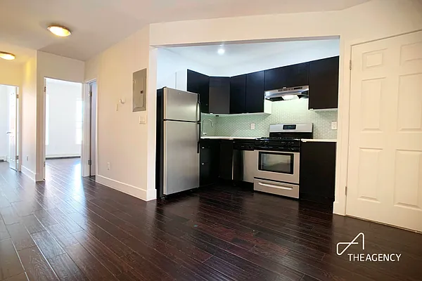 Rented by The Agency | media 12