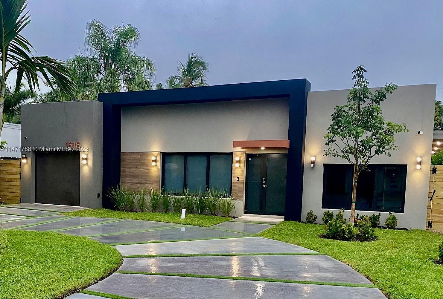 【 SALE】ESCOLTA 田代万里生＆吉武大地＆結城安浩 #1616 1660 S OCEAN BOULEVARD, MANALAPAN, FL 33462 - Premier Estate