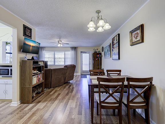 5th image of 180 Sussex I #180
