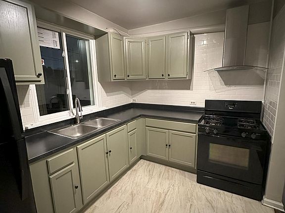 2nd image of 4813 W Armitage Ave Suite 1