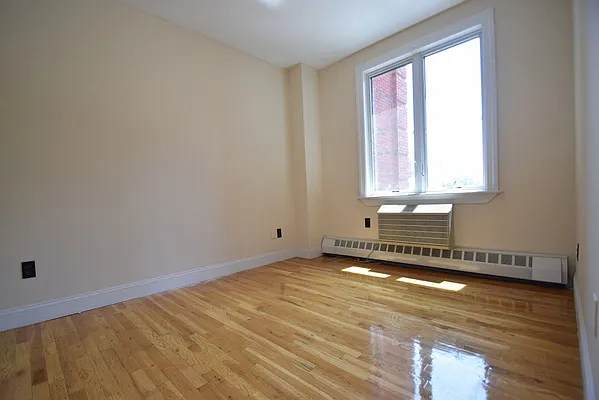 Rented by Urban Realty NYC | media 3
