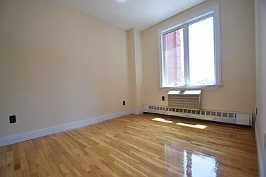 Rented by Urban Realty NYC