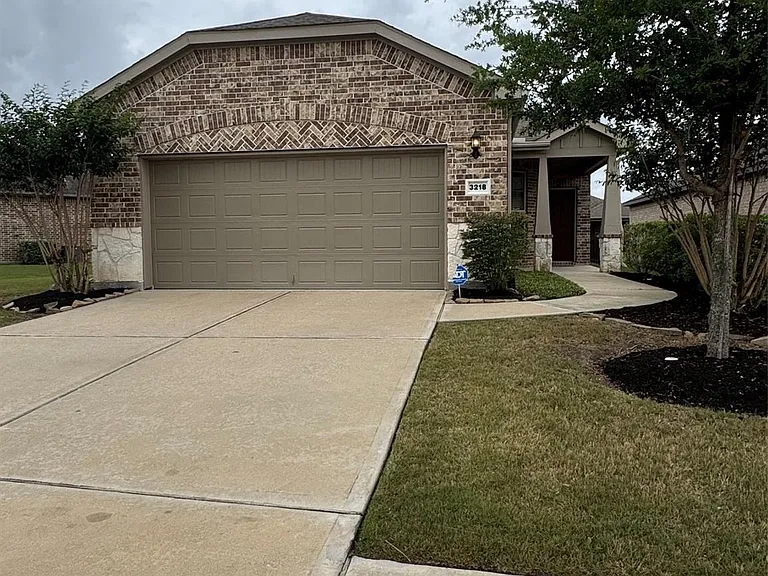 3218 Chimney Swift Ln — Photo 2