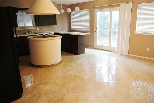 2nd image of 1710 Meadow Valley
