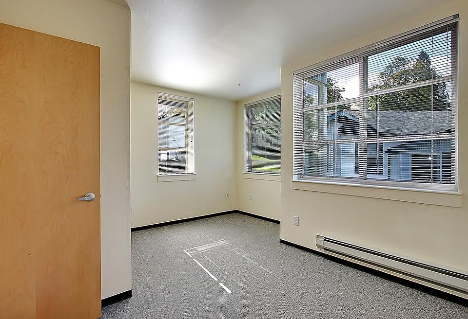 1st image of 6255 NE Radford Dr APT 2711