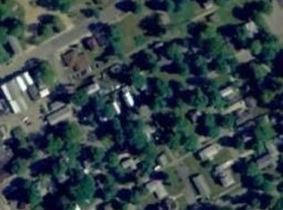 225 E 2nd St, Constantine, MI 49042