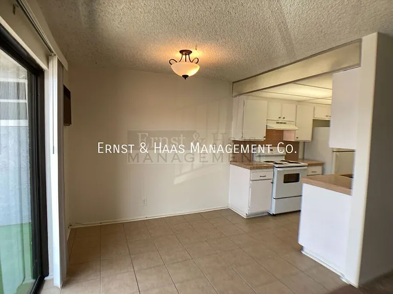 4595 California Ave #209 — Photo 8