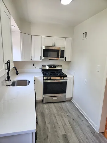 720 N Vermont St #2 Photo 1