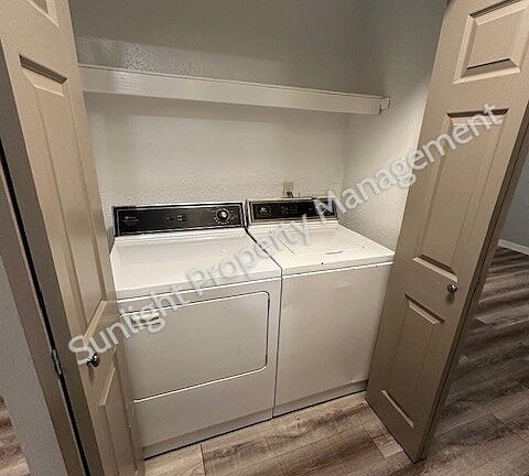 5th image of 120 Cedar Ave #4