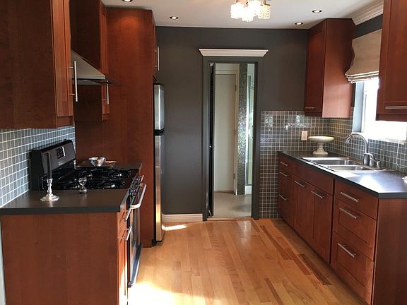 5th image of 1455 Denmark St