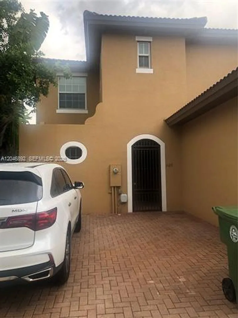1129 SW 147th Ter th 1129, Pembroke Pines, FL 33027 — Photo 1