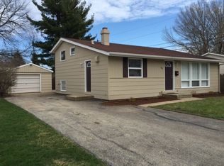 1501 Muirfield Ave, Waukegan, IL 60085