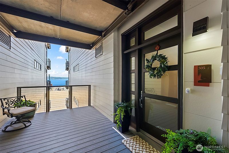 3rd image of 5204 N BENNETT #305
