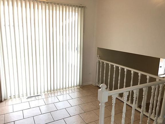 4th image of 19908 Brook Ave