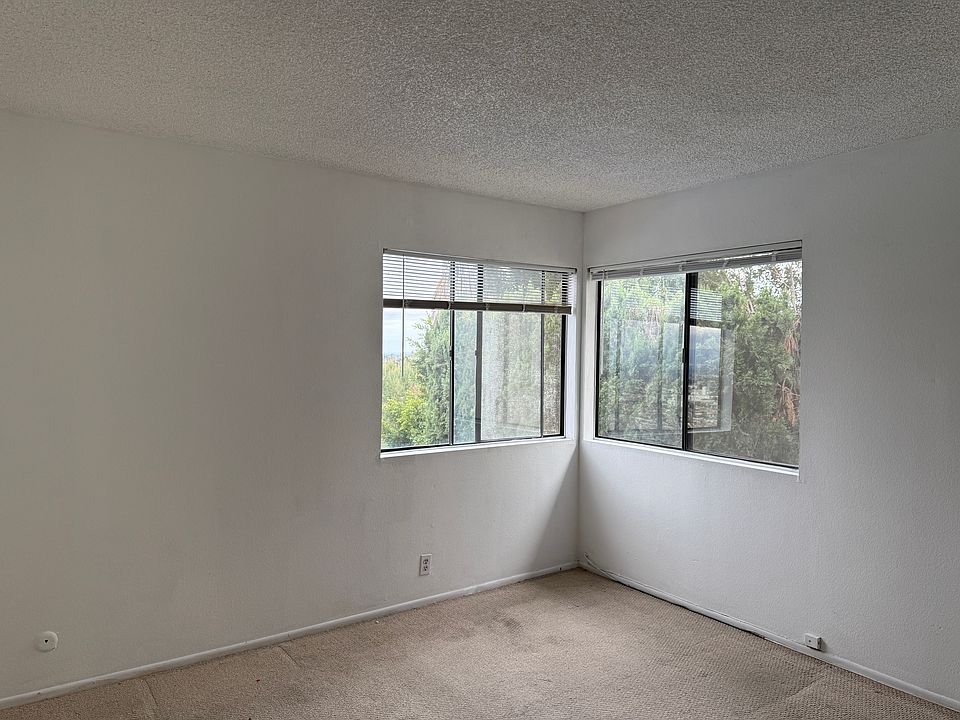 1st image of 588 Jade Tree Dr