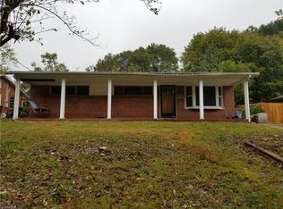 2104 Bailiff St, Greensboro, NC 27403
