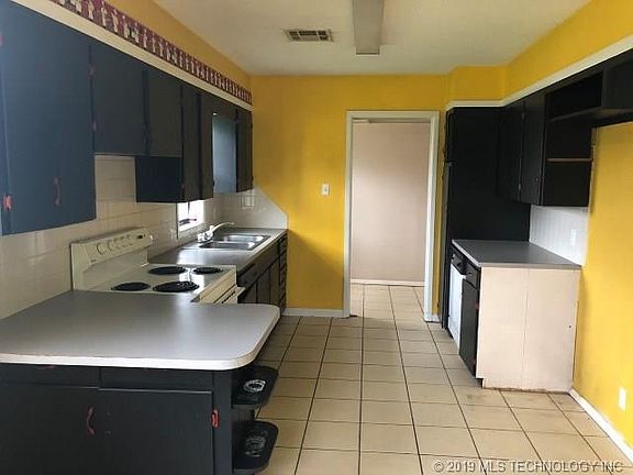 4th image of 512 S 9th St