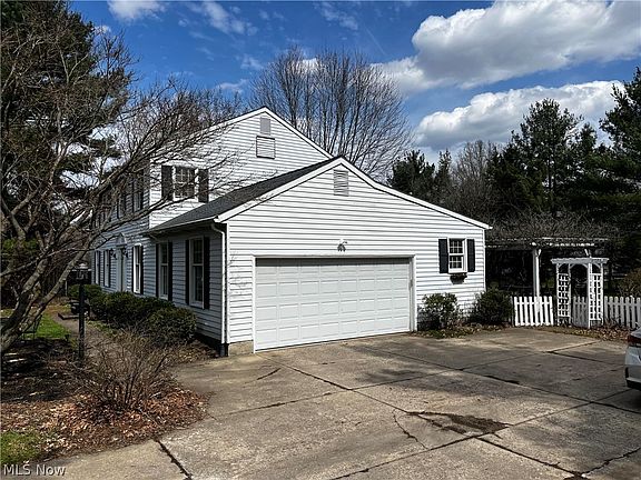 4th image of 7671 Salem Dr