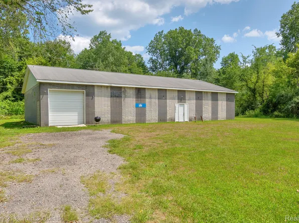 24473 Sumpter Rd, Belleville, MI 48111