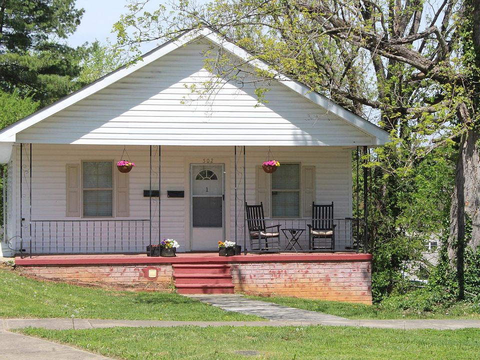 1st image of 502 Lamont St #1