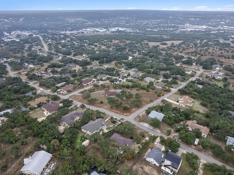 900 Morgan Hill Dr — Photo 26