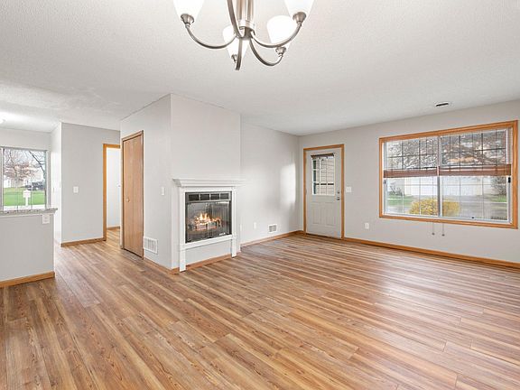 3rd image of 1925 Southcross Dr #1305