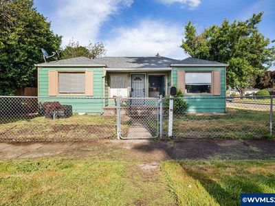 996 14th St SE, Salem, OR, 97302
