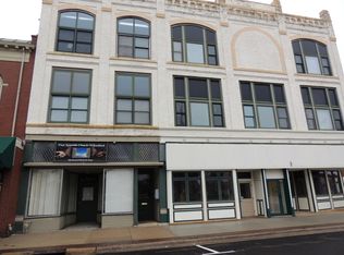 526 7th St APT 3, Rockford, IL 61104