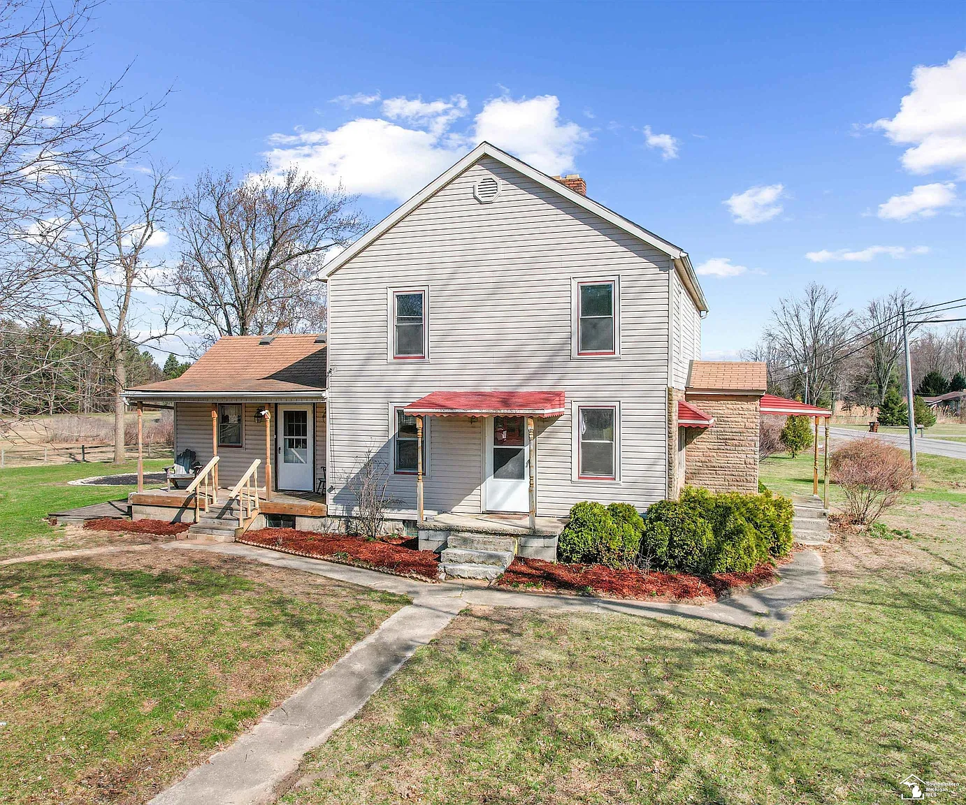 8770 Summerfield Rd photo 1