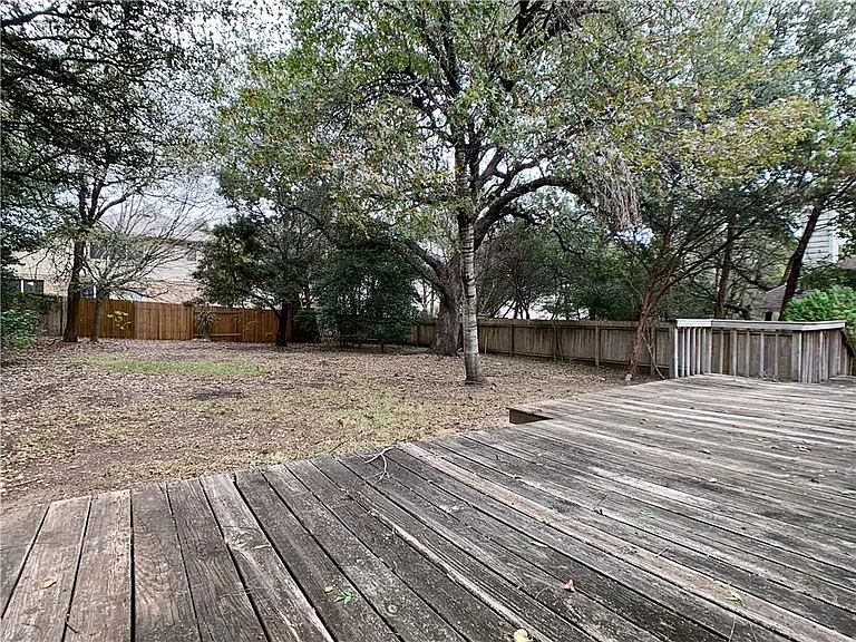 5726 Taylorcrest Dr — Photo 21