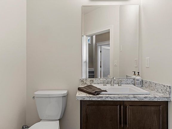 4th image of 1920 Peregrine Pl