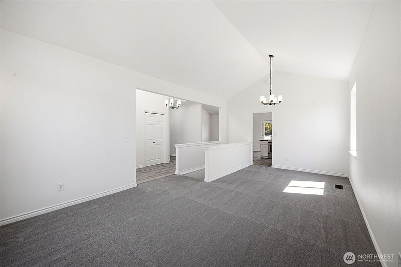 3rd image of 4511 NE 104th Way