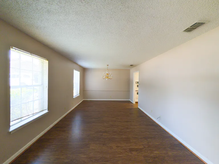 403 W Heritage Dr — Photo 22