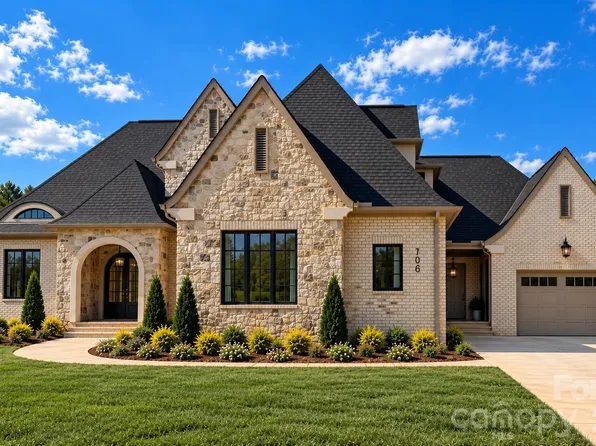 706 Deodar Cedar Dr, Matthews, NC 28104