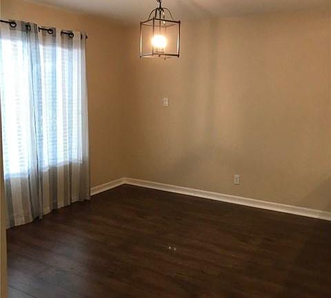 4th image of 2337 Palos Verdes Dr W