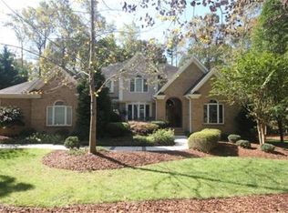 2707 Creek Run Ct, Chapel Hill, NC 27514
