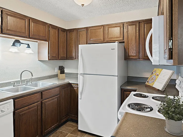 Castlerock Apartment Homes — Photo 6