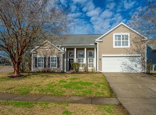 333 Lakewind Dr, Moncks Corner, SC 29461