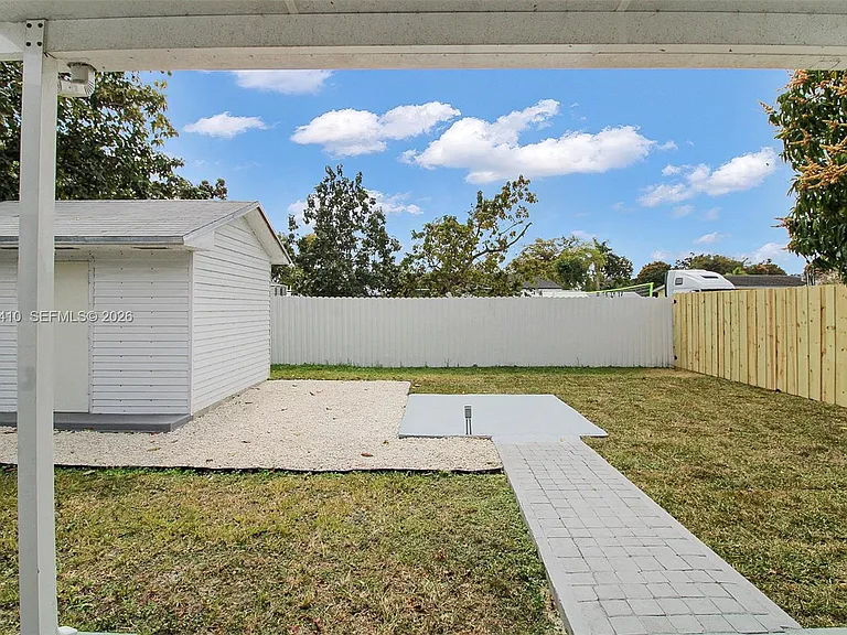 11740 SW 182nd Ter #O — Photo 16