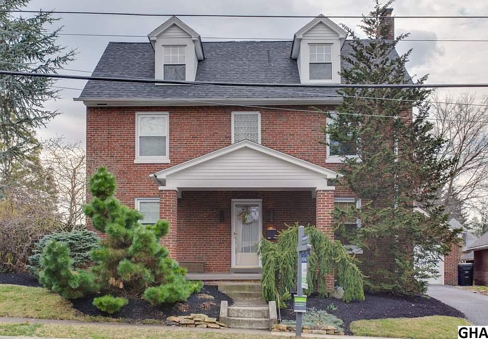 1st image of 243 Edward St