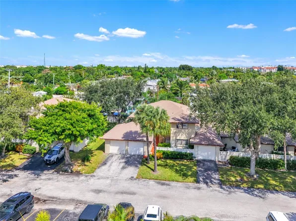 1769 NE 40th Pl APT 505, Pompano Beach, FL 33064