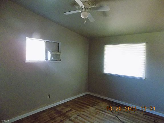 5th image of 24181 Beverly St