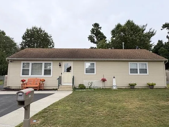 129 Spray Avenue, Beachwood, NJ 08722