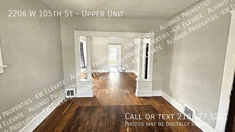 Cleveland Classic 2 Bedroom Duplex with Porches! — Photo 3