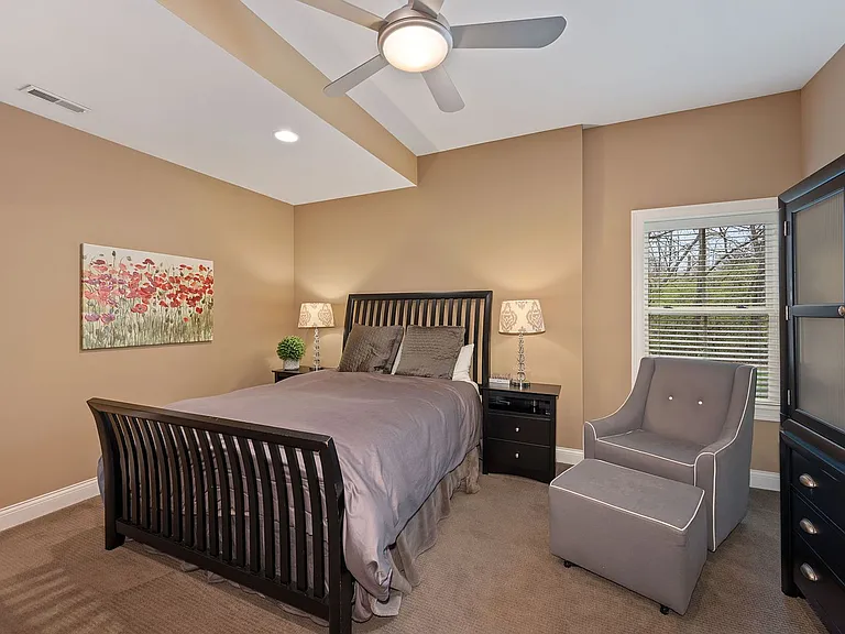 7715 Cathedral Hill Dr — Photo 42