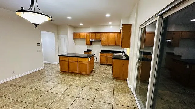1443 Orange Grove St — Photo 7