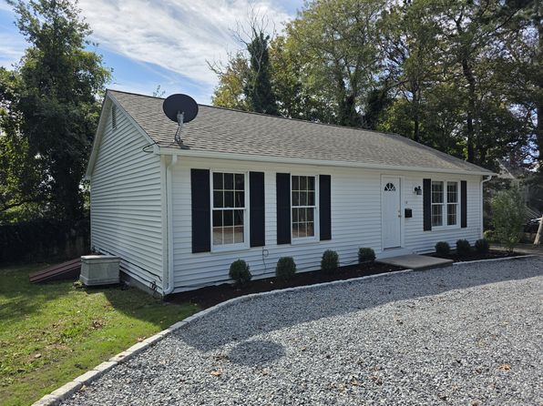 64 Tower Hill Rd