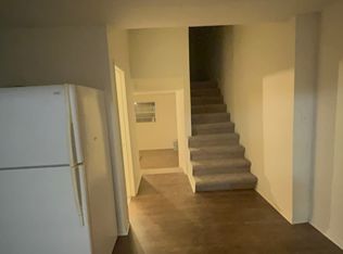 305 N Grove St, Kearney, MO 64060
